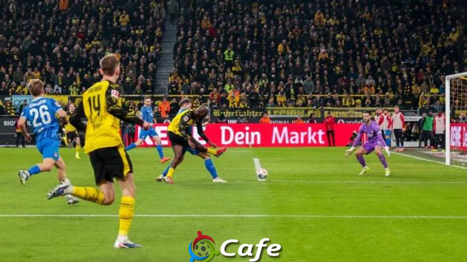 Guirassy và Dortmund được cứu rỗi bởi sự tinh tế của Schlotterbeck Guirassy và Dortmund được cứu rỗi bởi sự tinh tế của Schlotterbeck