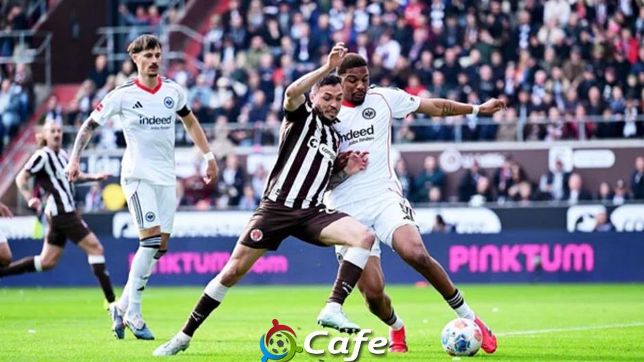 St. Pauli hòa Frankfurt 0-0, tiếp tục tích lũy điểm trong cuộc đua trụ hạng