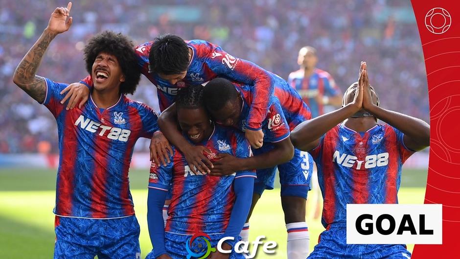 Crystal Palace thắng Pep Guardiola và thắng cả đời