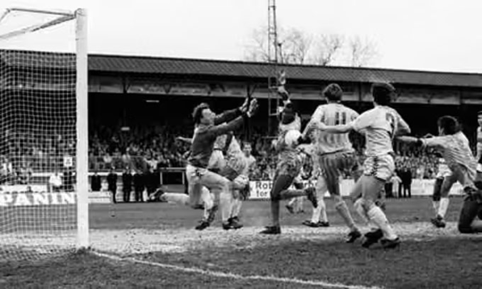 Macclesfield đánh bại Palace có phải cú sốc lớn nhất lịch sử FA Cup?