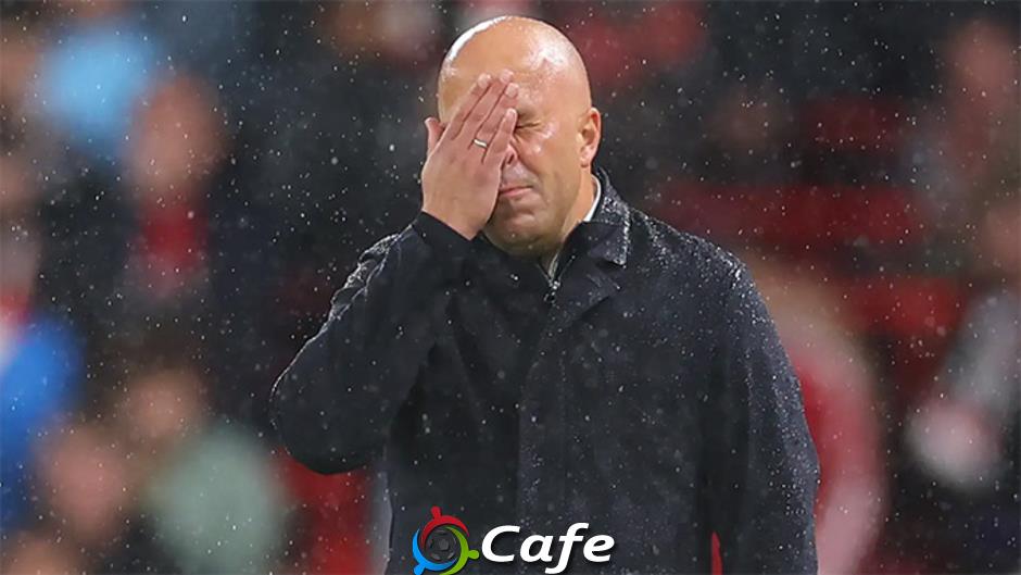 Arne Slot giải thích việc lựa chọn đội hình của Liverpool