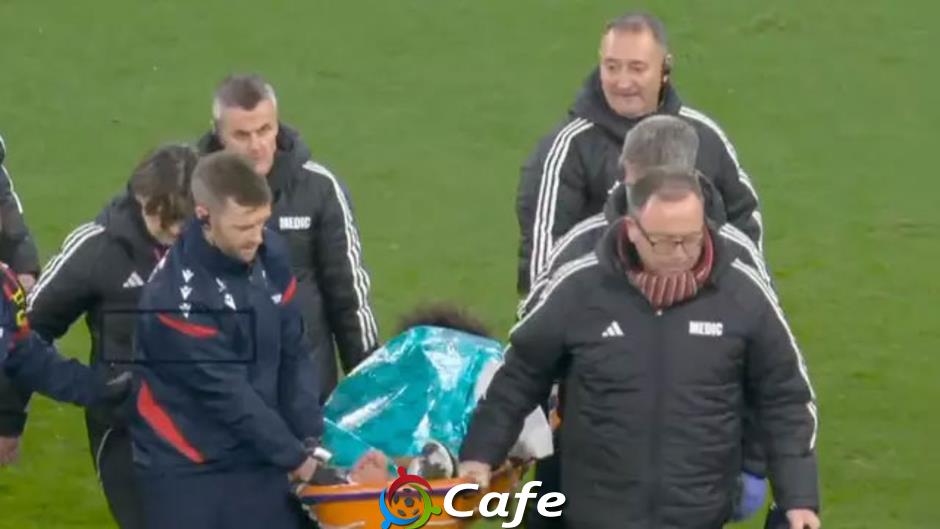 Hậu vệ Crystal Palace gặp chấn thương kỳ lạ