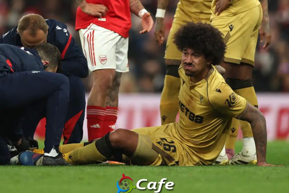 Hậu vệ Crystal Palace gặp chấn thương kỳ lạ