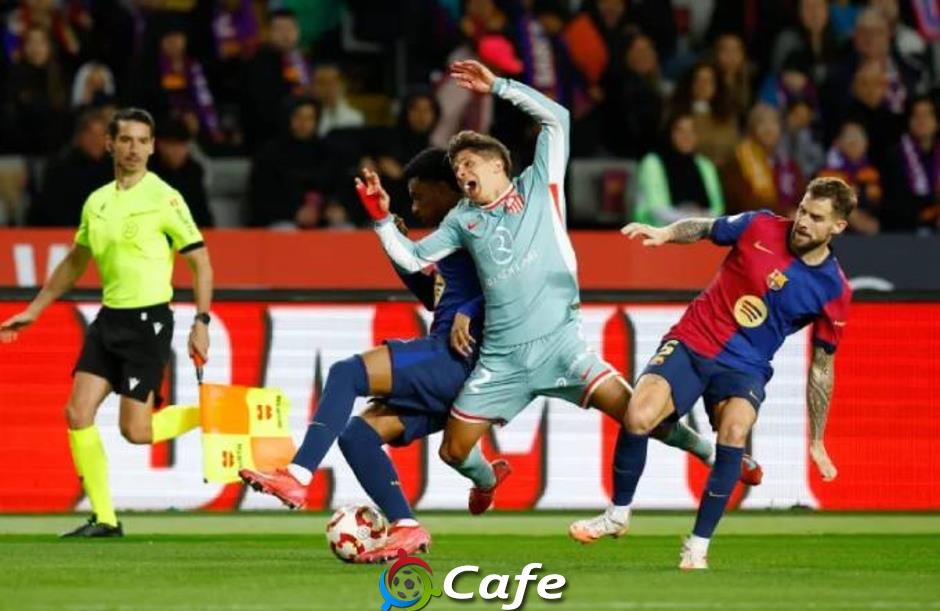 5 lần dụng binh giải mã Simeone của Hansi Flick