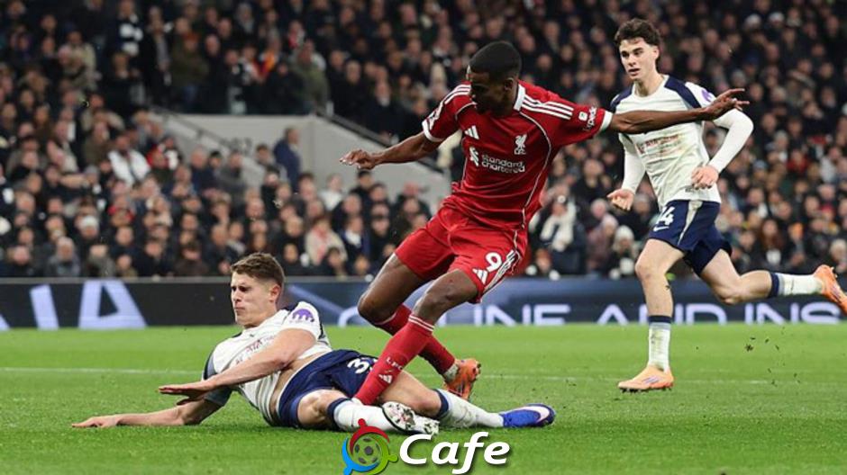 Alexander Isak phẫu thuật gãy chân thành công, nghỉ vài tháng Alexander Isak phẫu thuật gãy chân thành công, nghỉ vài tháng