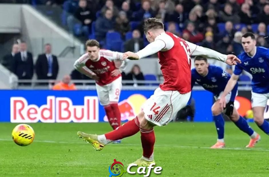 Arsenal nên ngừng làm ‘từ thiện’ với Gyokeres
