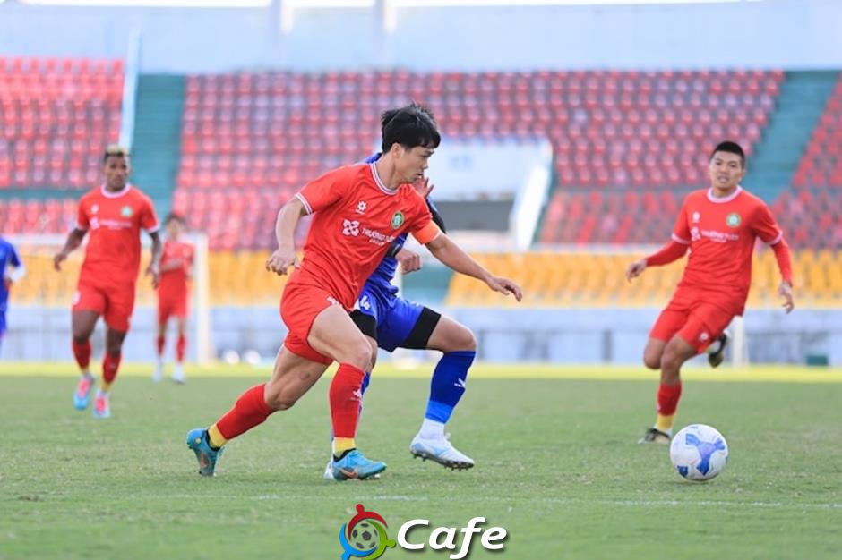 Công Phượng báo tin vui cho HLV Nguyễn Việt Thắng