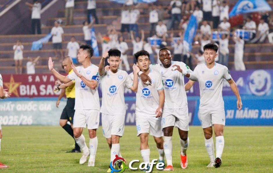 Vòng 10 giải hạng Nhất 2025/26: Phú Thọ có chiến thắng ấn tượng