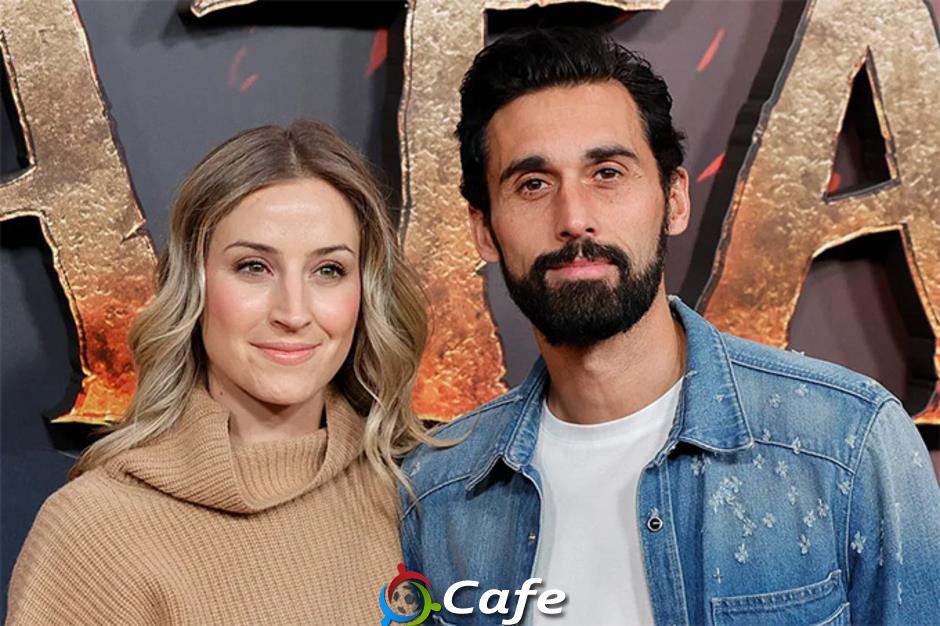 Alvaro Arbeloa: Cuộc hôn nhân kín tiếng phía sau tân HLV Real Madrid