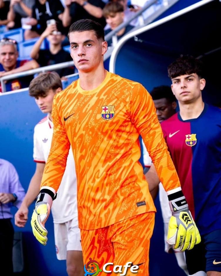 Barca chốt cái tên 'lạ' cho vai trò thủ môn số 2