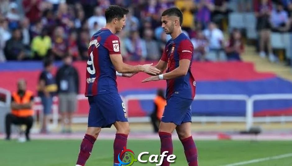 Barca nhắm ai thay Robert Lewandowski?