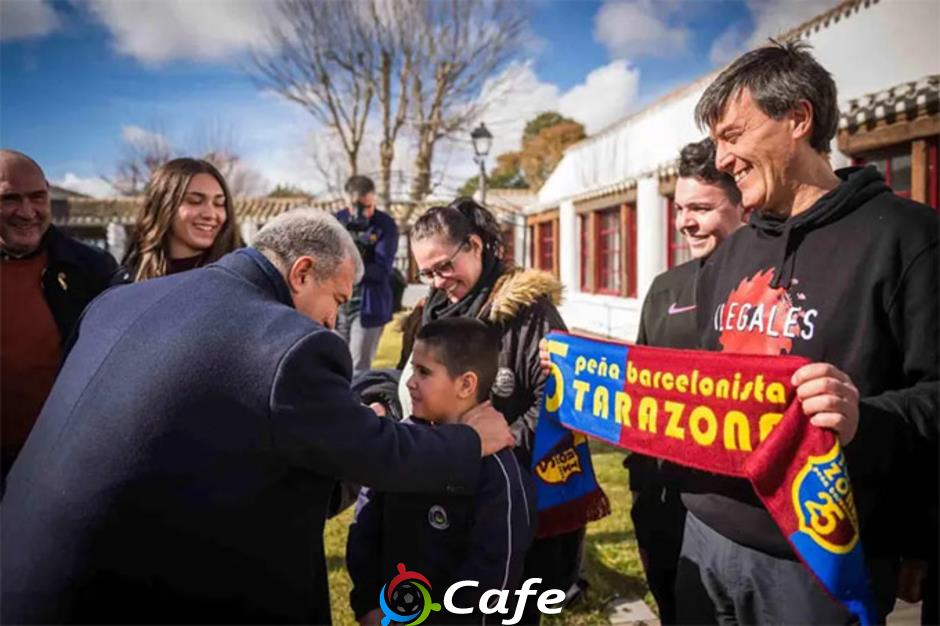 Laporta từ chức Chủ tịch Barca