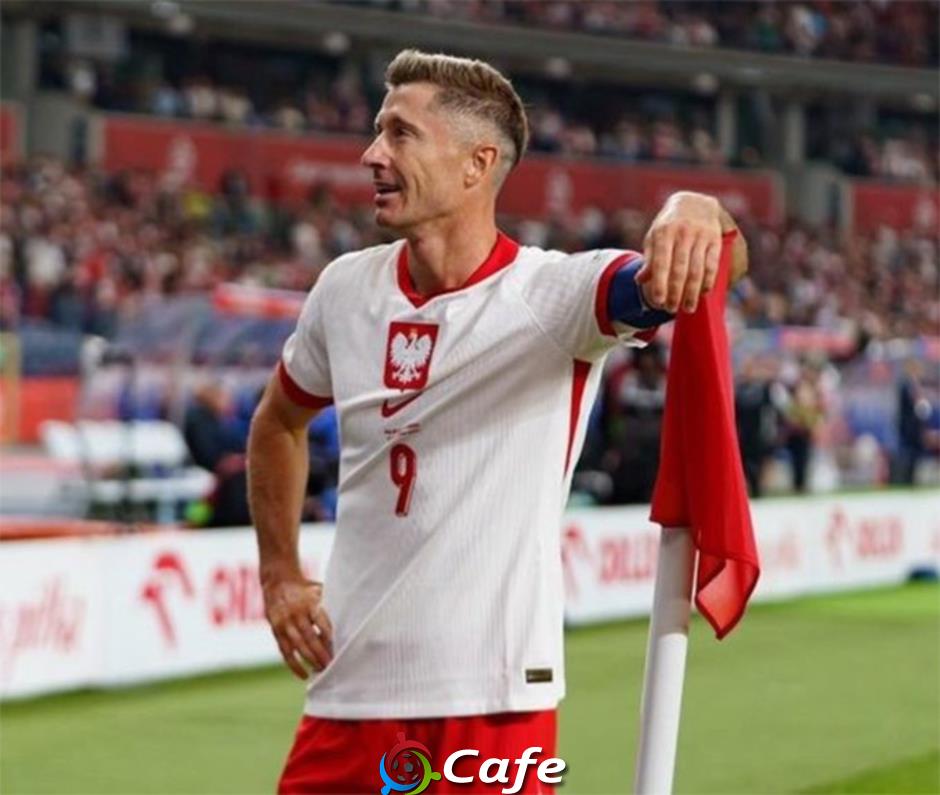 Lewandowski mập mờ: 'Tôi chưa biết mùa tới sẽ chơi bóng ở đâu'