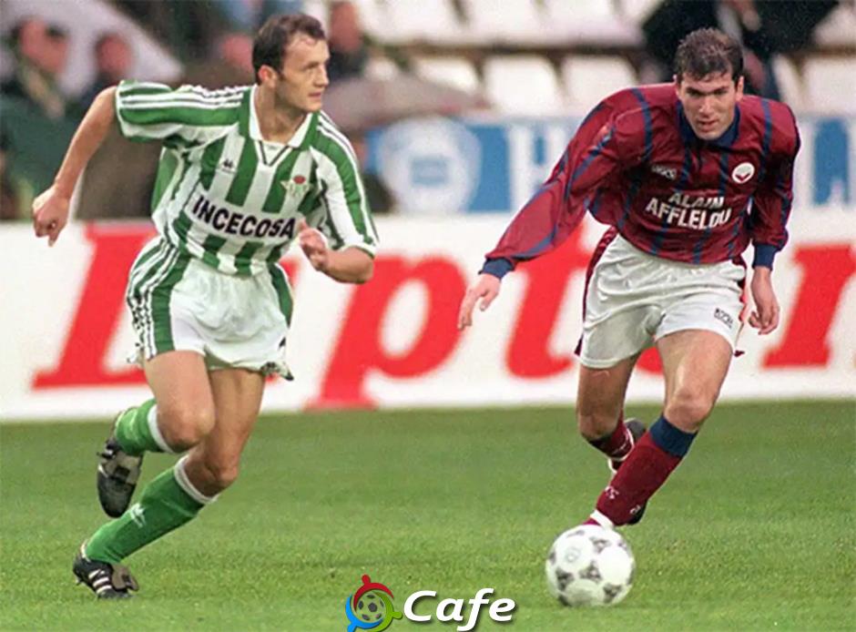 Nếu Zidane gia nhập Barca năm 1996…