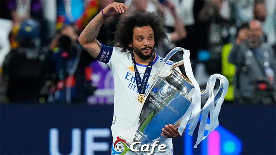 Real Madrid có nên từ bỏ thói quen suốt 6 năm qua? Real Madrid có nên từ bỏ thói quen suốt 6 năm qua?