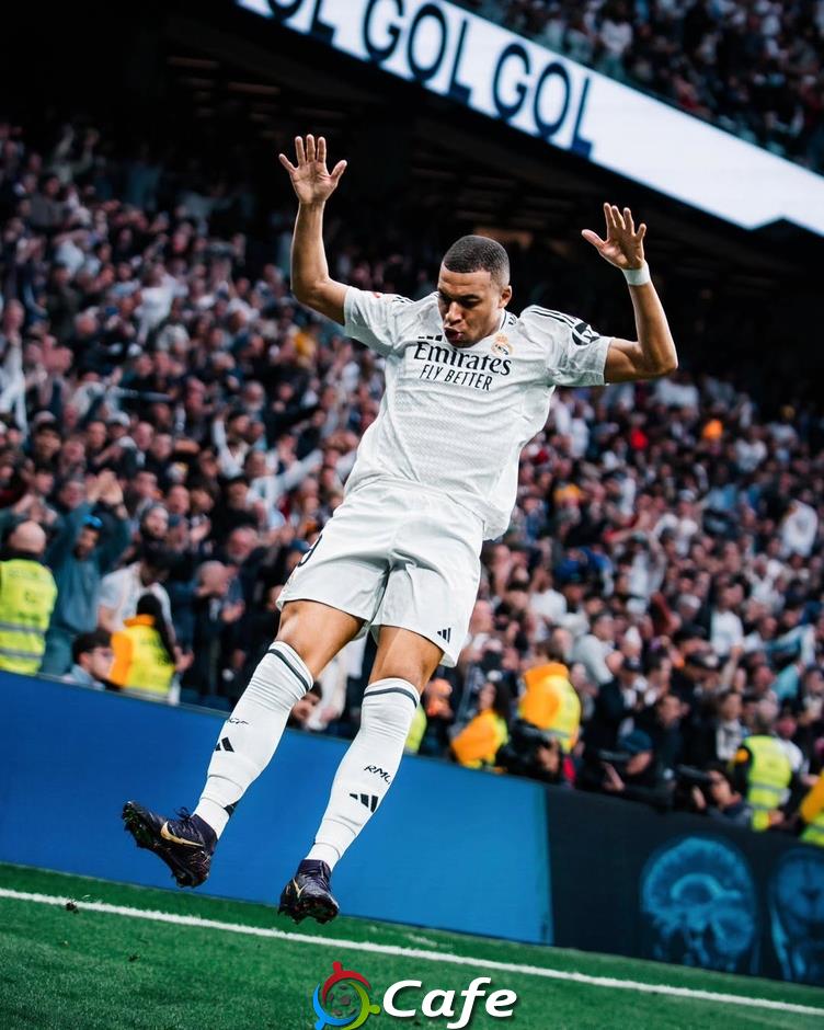 Real Madrid nên dùng Kylian Mbappe hay Gonzalo Garcia?