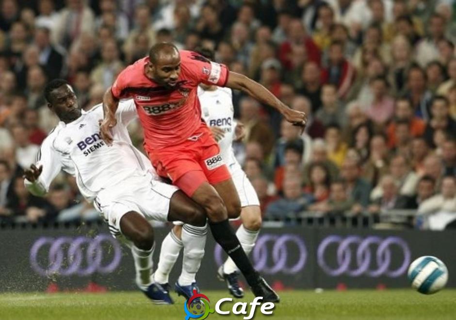 Sevilla là 'món quà Giáng sinh' sớm cho Real Madrid