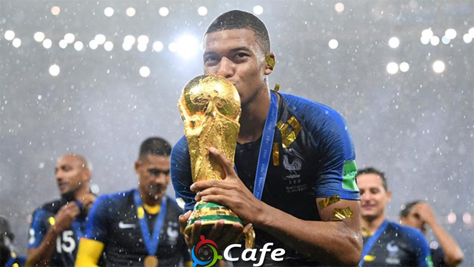Tròn 10 năm sau bàn thắng đầu tiên của Kylian Mbappe Tròn 10 năm sau bàn thắng đầu tiên của Kylian Mbappe