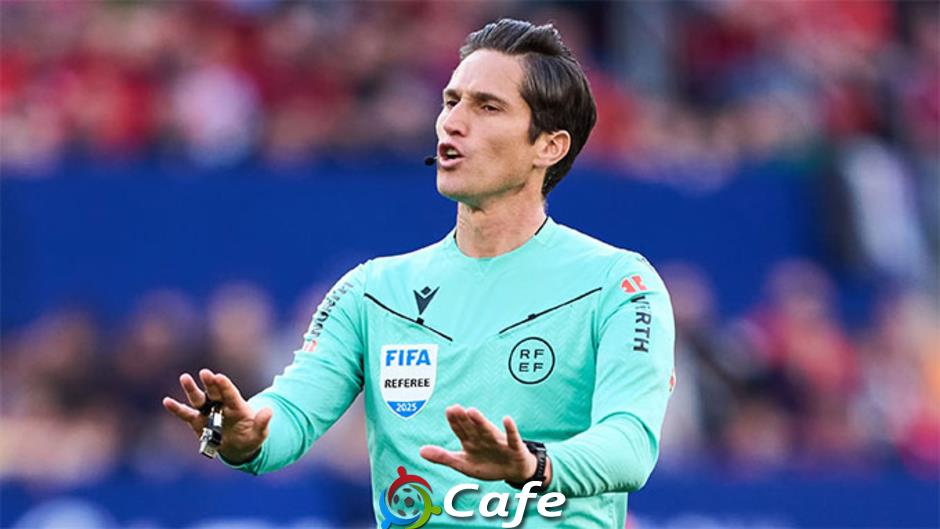 Trọng tài Montero là 'thần tài' của Barca hay Real?