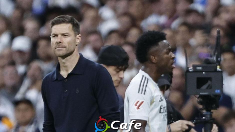 Vinicius Jr làm điều bất ngờ với ông thầy Xabi Alonso Vinicius Jr làm điều bất ngờ với ông thầy Xabi Alonso