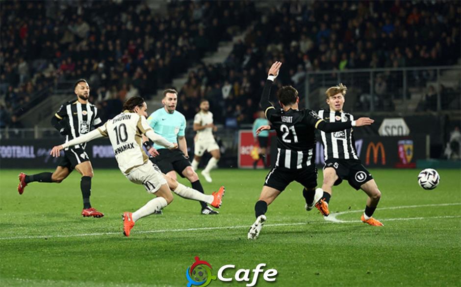 Lens đang có gì mà đá ‘bốc’ đến thế?