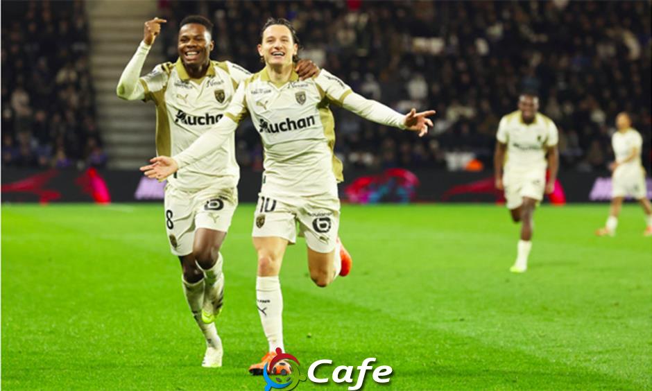 Qua mặt PSG, Lens vô địch lượt đi Ligue 1 2025/26