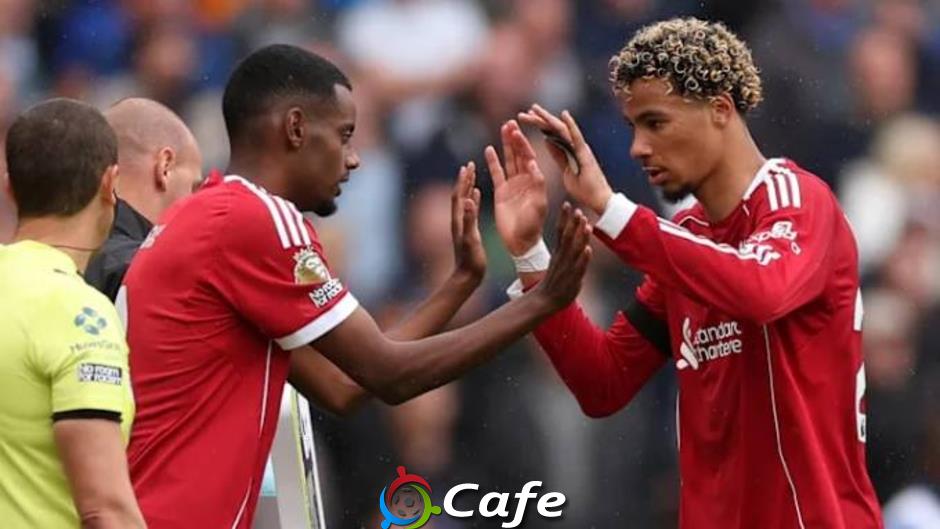 5 câu hỏi lớn ở Liverpool, Arne Slot không trả lời được là... 'toang'
