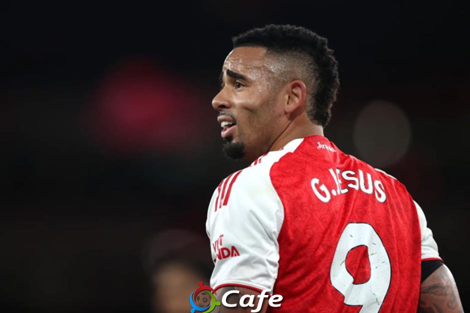 Arsenal & cuộc khủng hoảng 55 triệu bảng