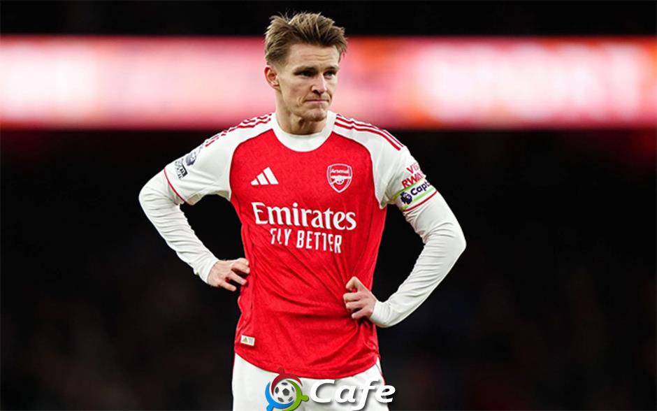 Arsenal sa sút vì tham kiểm soát bóng?