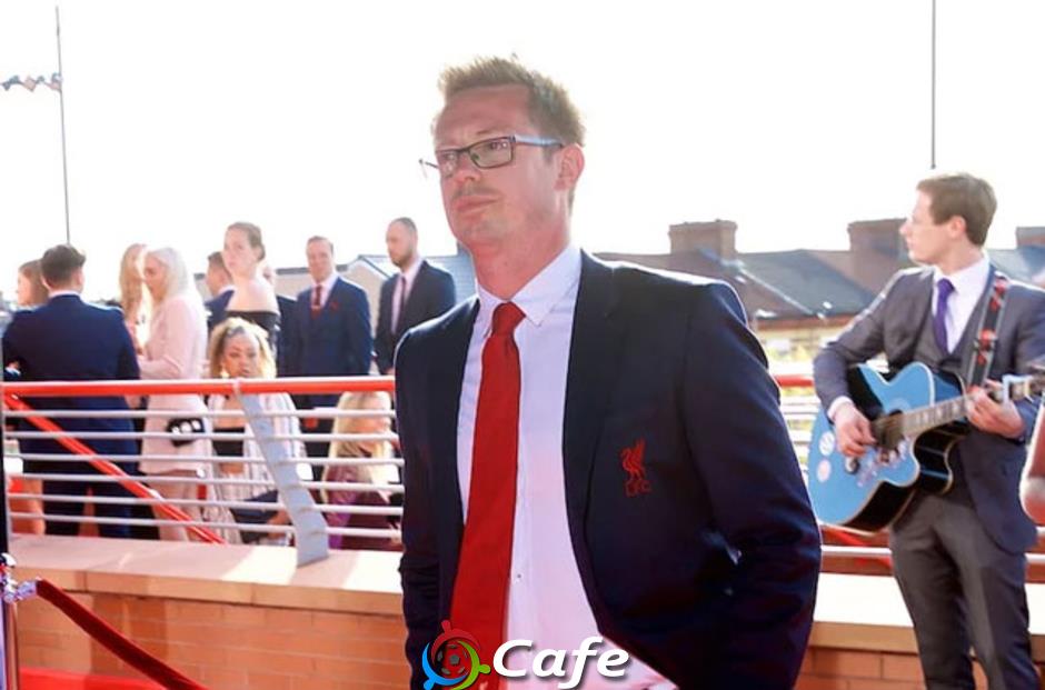 Cả Arne Slot và Mohamed Salah đều là 'cừu đen'