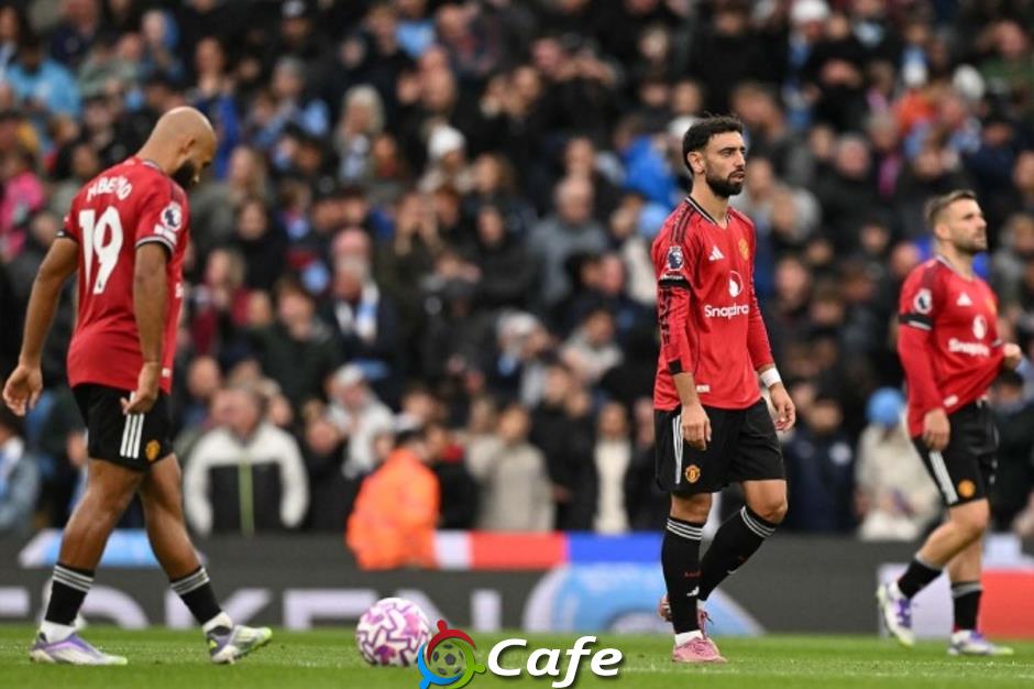Carrick cứ nghe tôi, đá thế này MU thắng chắc Man City!