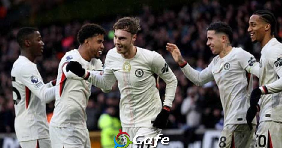Cole Palmer giờ mới bắt đầu 'nóng máy' Cole Palmer giờ mới bắt đầu 'nóng máy'
