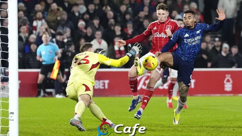 Cơn khát 22 năm của Arsenal rất khó hết