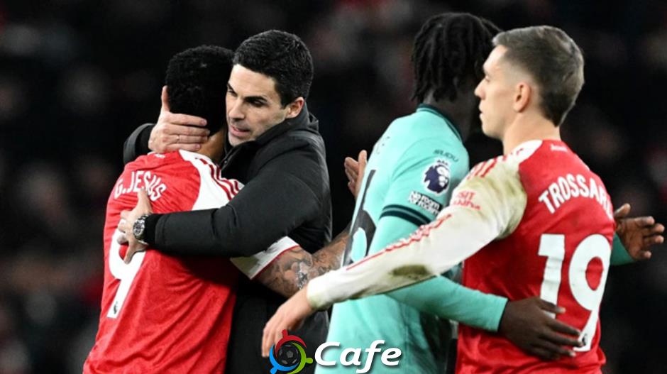 Cú chệch choạc nhỏ của Arsenal có đáng lo?