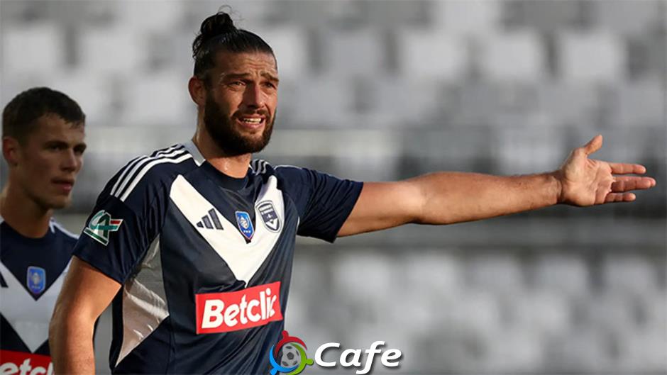 Cựu sao Liverpool, Andy Carroll đối mặt án tù sau vụ bị bắt tại sân bay