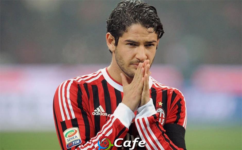 Cựu sao Milan và Chelsea bất ngờ đàm phán mua đội bóng Anh