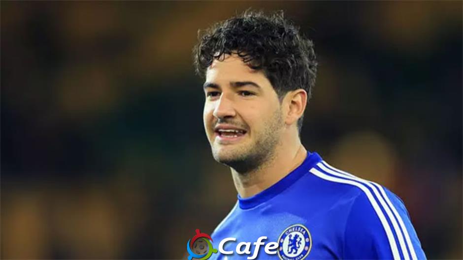 Cựu sao Milan và Chelsea bất ngờ đàm phán mua đội bóng Anh