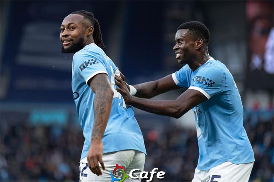 'Đốt' gần 2 tỷ euro... Guardiola hơi buồn và khó chịu
