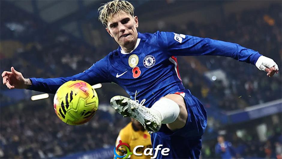 Enzo Maresca chỉ trích cách MU hành xử với Garnacho