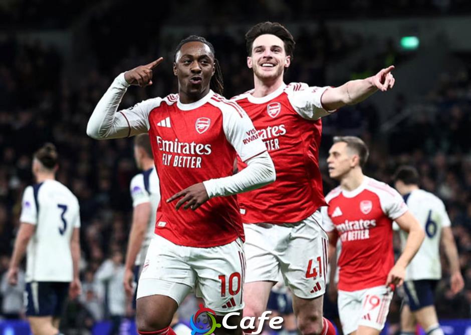 Eze ‘ngồi cùng mâm’ với 2 huyền thoại của Arsenal Eze ‘ngồi cùng mâm’ với 2 huyền thoại của Arsenal