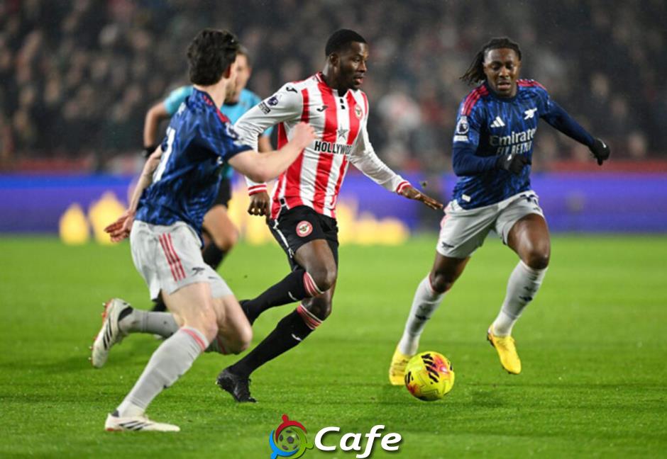 Eze trượt dài ở Arsenal, cẩn thận đi vào vết xe đổ của Grealish ở Man City Eze trượt dài ở Arsenal, cẩn thận đi vào vết xe đổ của Grealish ở Man City