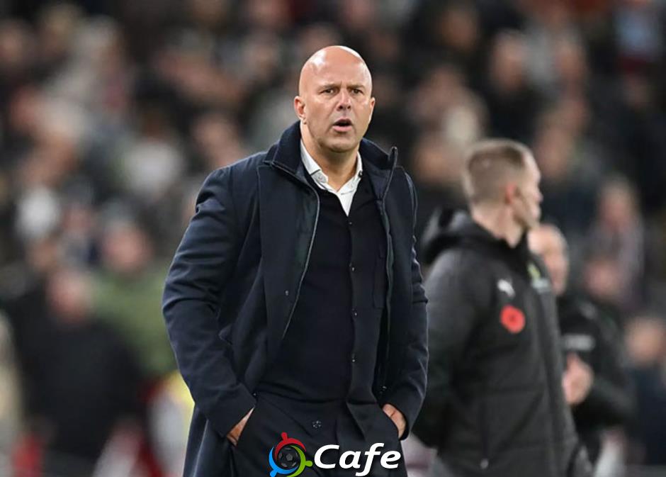 Fabrizio Romano đưa ra cập nhật quan trọng về tương lai của HLV Arne Slot tại Liverpool