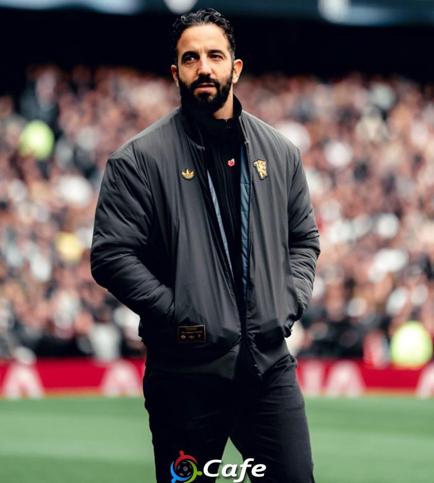 Fan MU nổi điên với quyết định của HLV Amorim sau trận hoà Tottenham