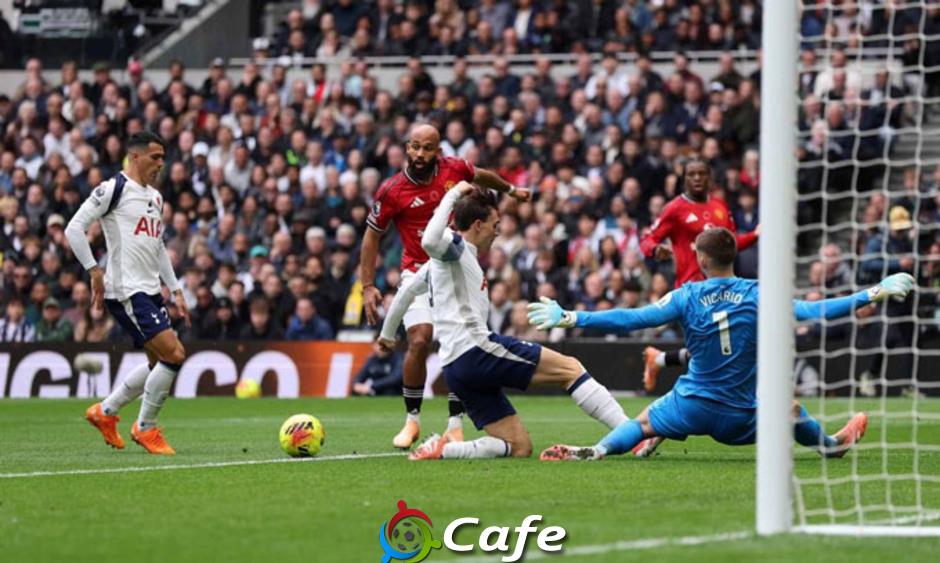 Fan MU nổi điên với quyết định của HLV Amorim sau trận hoà Tottenham