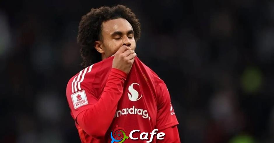 Joshua Zirkzee bắn tín hiệu cho BLĐ MU