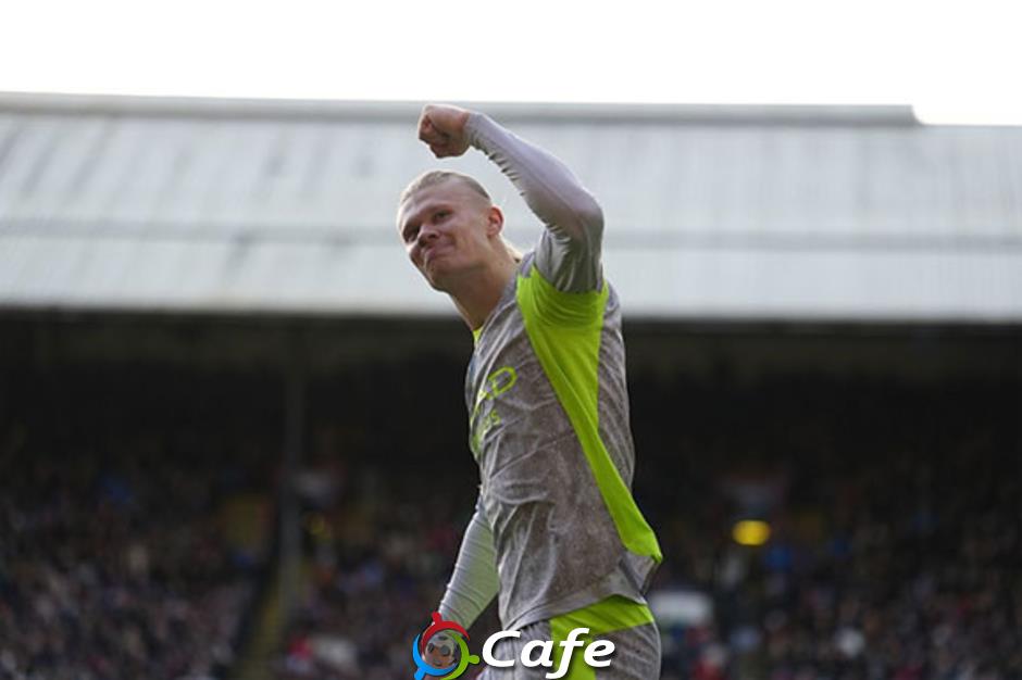 Lịch thi đấu 5 vòng tới ủng hộ Man City hay Arsenal?