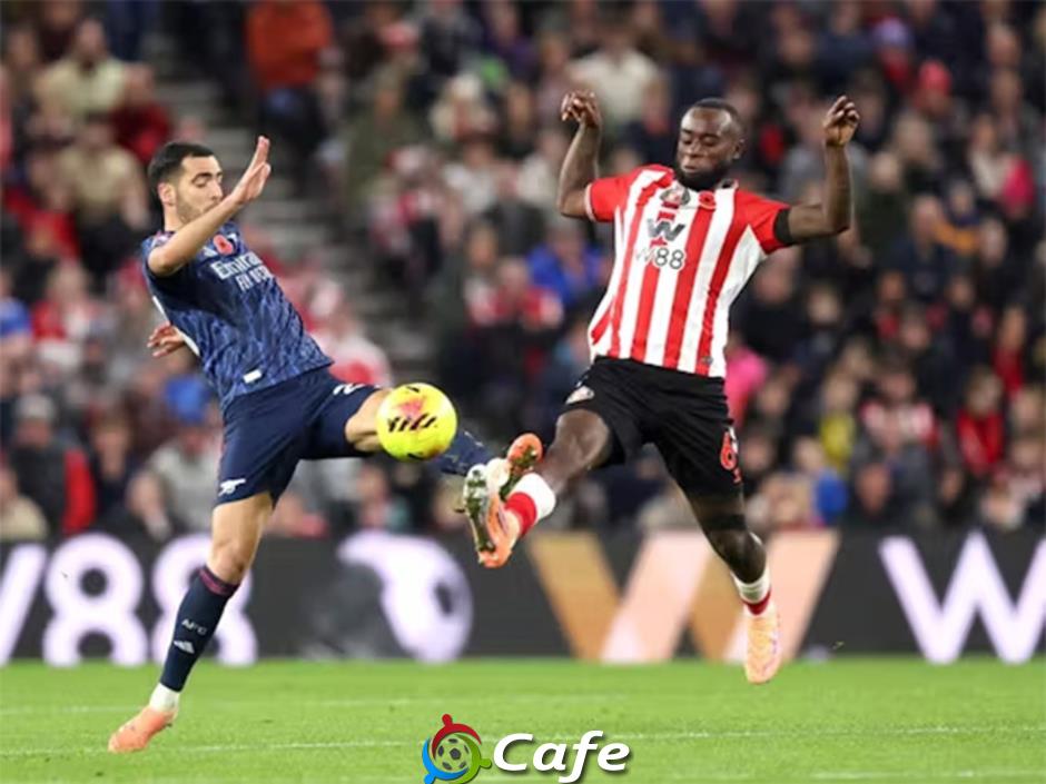 Lịch thi đấu của Arsenal so với Man City và Liverpool ra sao?