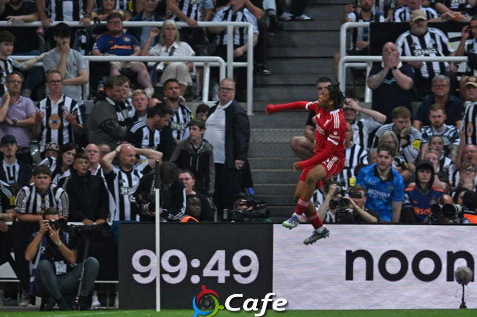 Liverpool phải trả phí đền bù cho Chelsea Liverpool phải trả phí đền bù cho Chelsea
