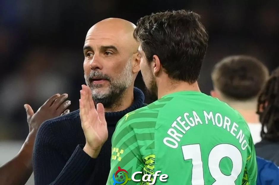 Man City: Cuối cùng Pep Guardiola đã có thể cười tươi