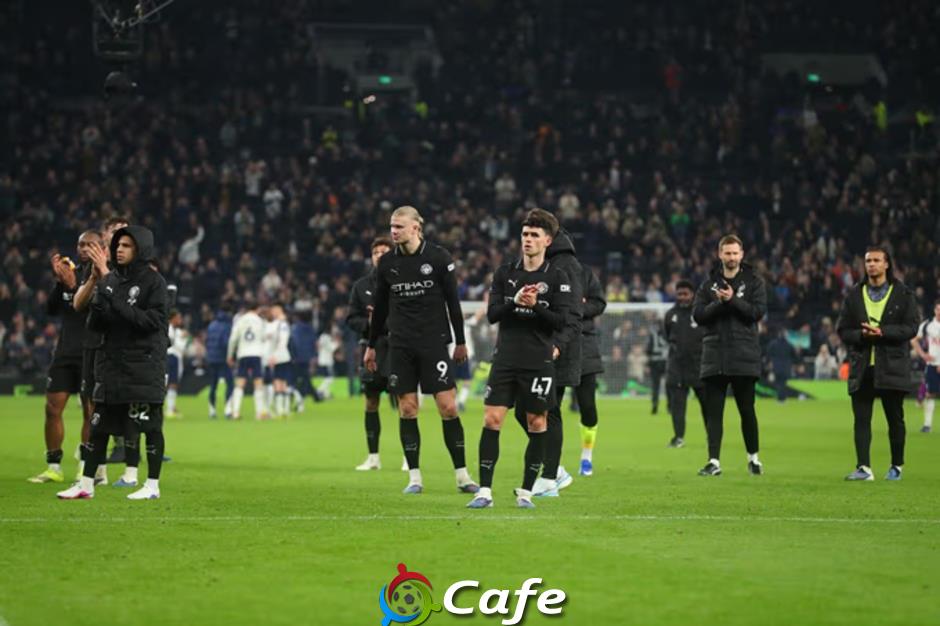 Man City đã buông súng?